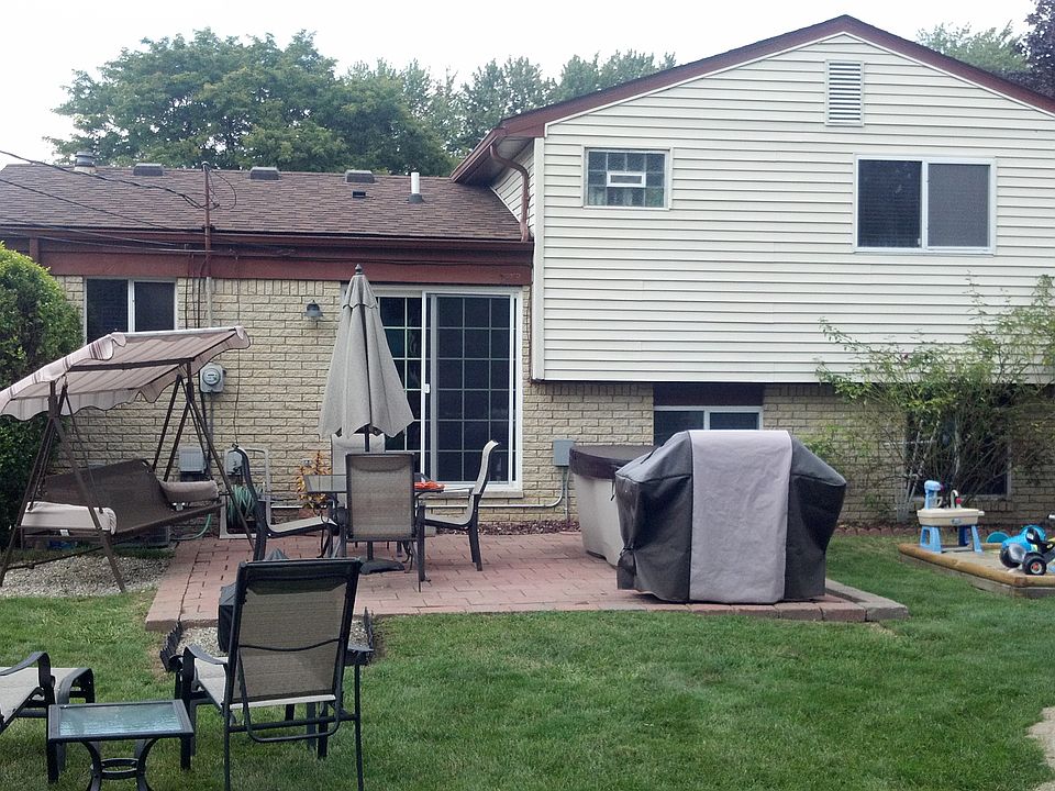 1st image of 1006 E Sunnybrook Dr