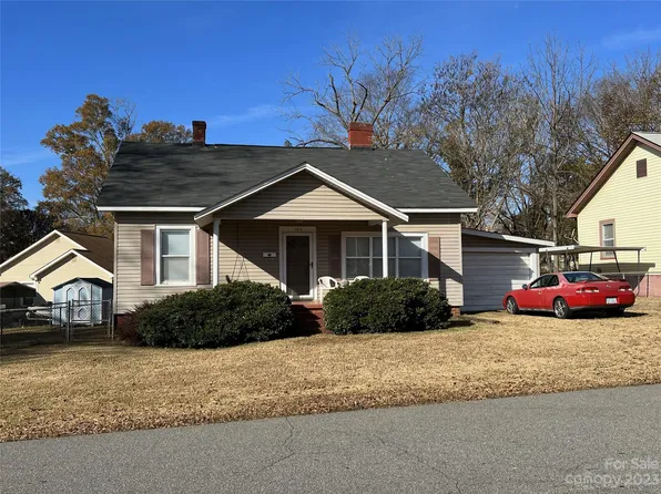 102 Madora St, Mount Holly, NC 28120