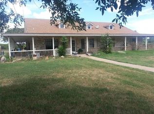 236 Zapalac Rd, Smithville, TX 78957