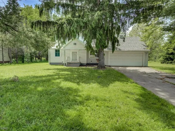 4684 Green Rd, Warrensville Heights, OH 44128