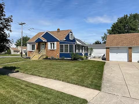5th image of 3 Roxborough Ave