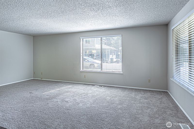 5th image of 2524 70th Avenue SW