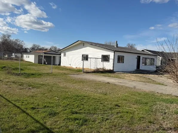 624 S Douglas Ave, Pasco, WA 99301