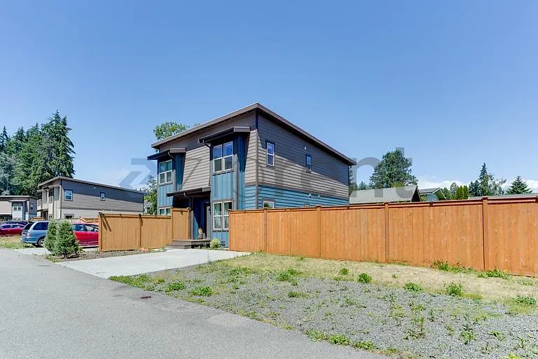 3655 Pine Rd NE — Photo 24