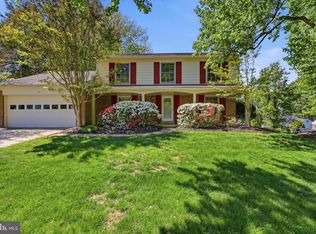 10 Wandering Trail Ct, Rockville, MD 20854