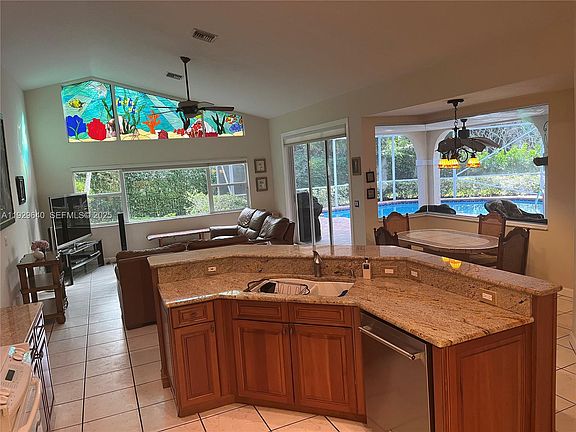 2nd image of 123 Victorian Ln