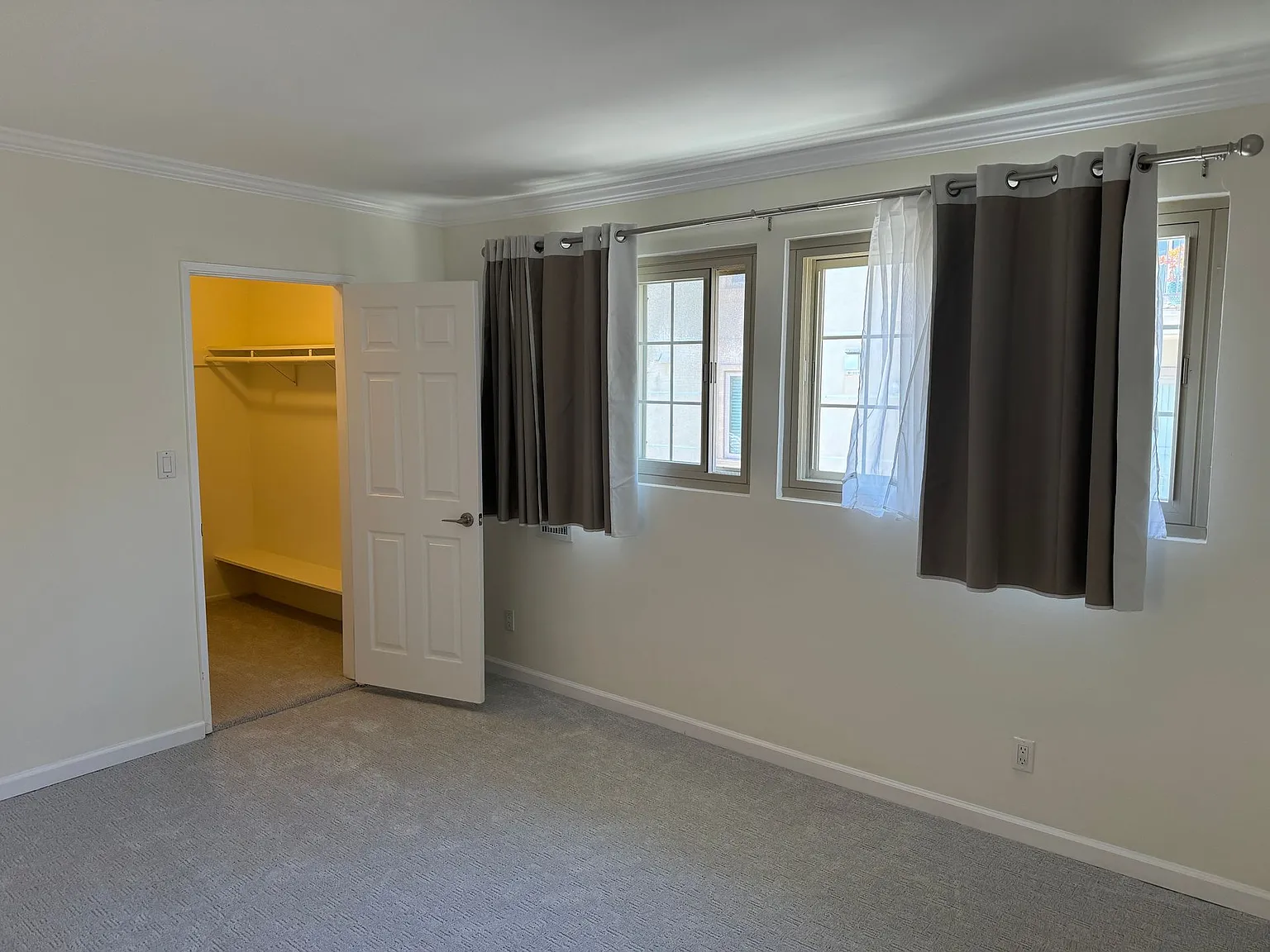 Redlands Court/Matilla — Photo 4
