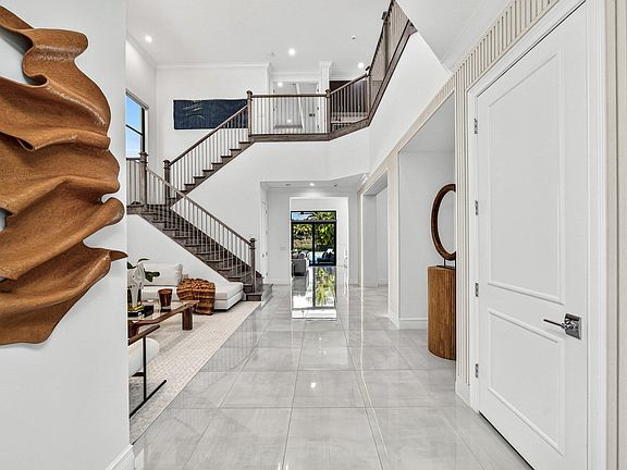 3rd image of 9065 Benedetta Place