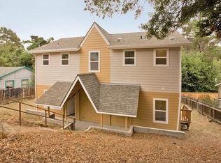 8477 Golf Links Rd, Oakland, CA 94605