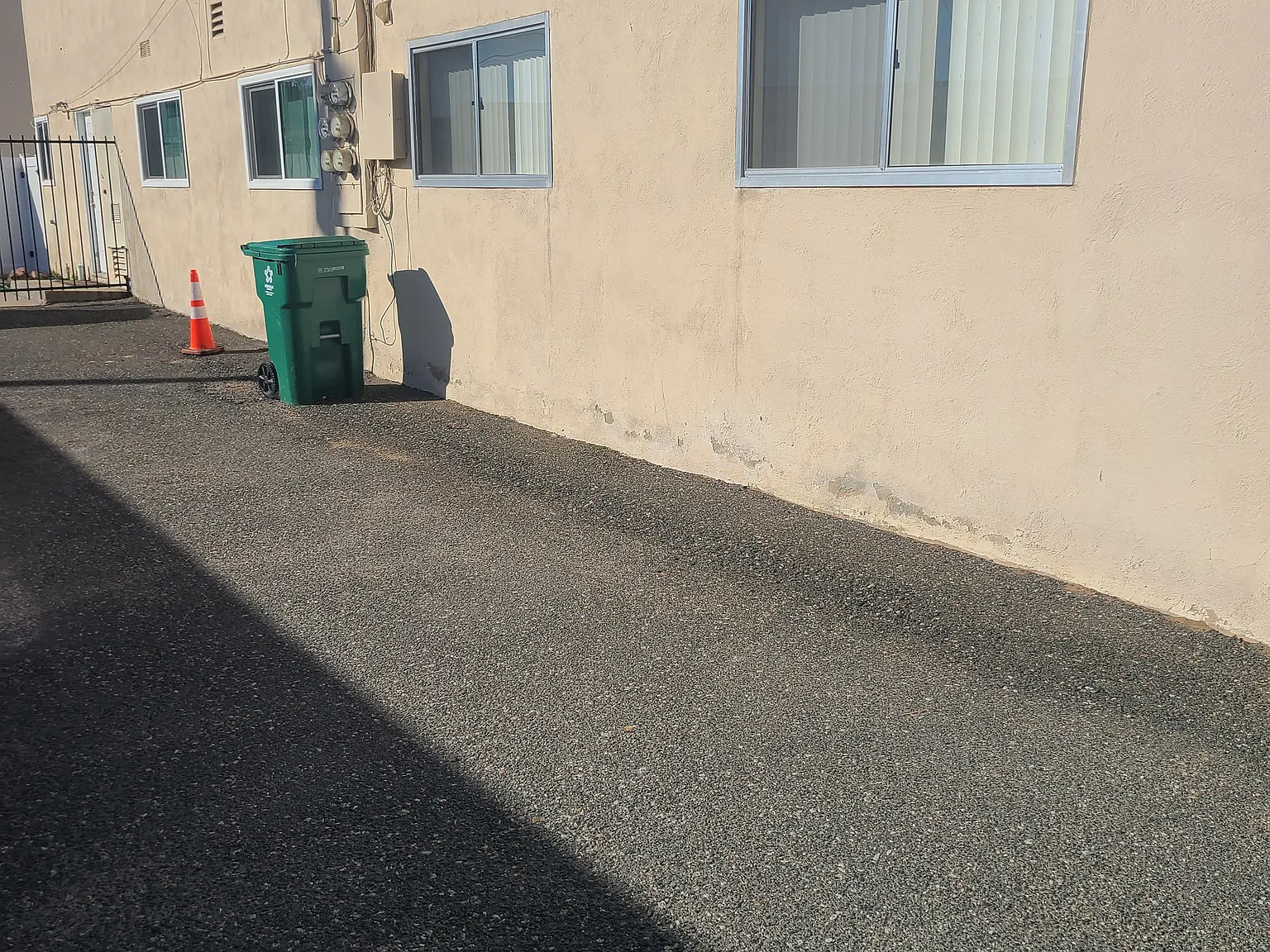 4704 Del Amo Blvd Torrance Ca. 90503 West Torrance — Photo 3