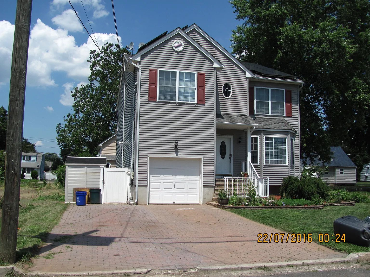 645 Boesel Ave photo 1