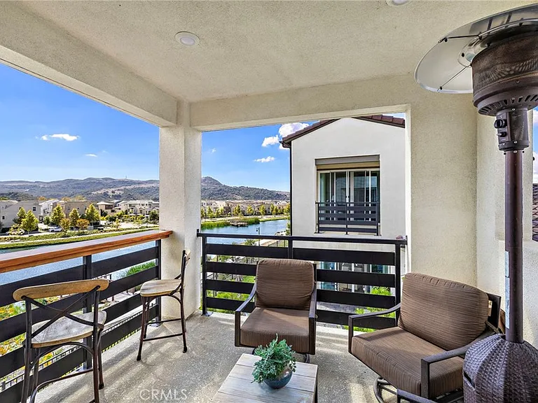 896 Sunrise Rd — Photo 34
