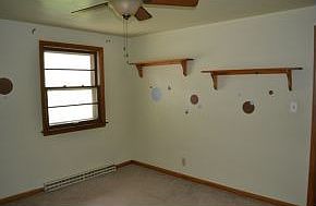 4th image of 611 Chaplin Ct