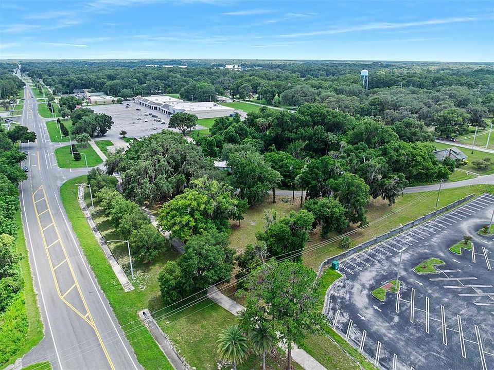 1st image of 1101 N SUMMIT STREET LOT 1