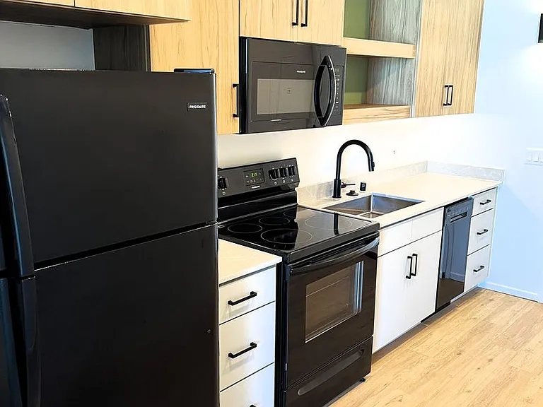 Secoya Apartments — Photo 15