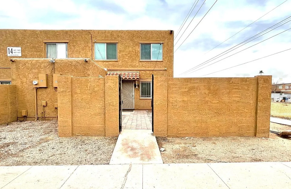 4601 E Southgate Ave