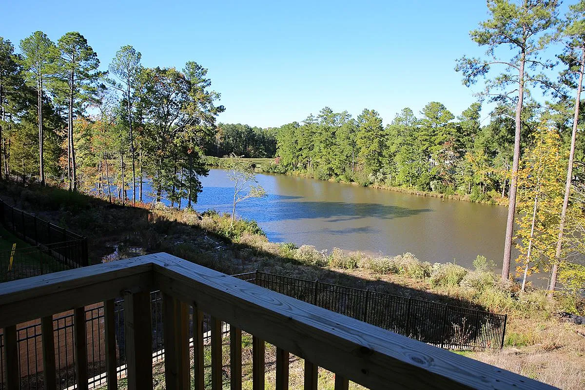 Building Photo - 1056 Shoreside Dr