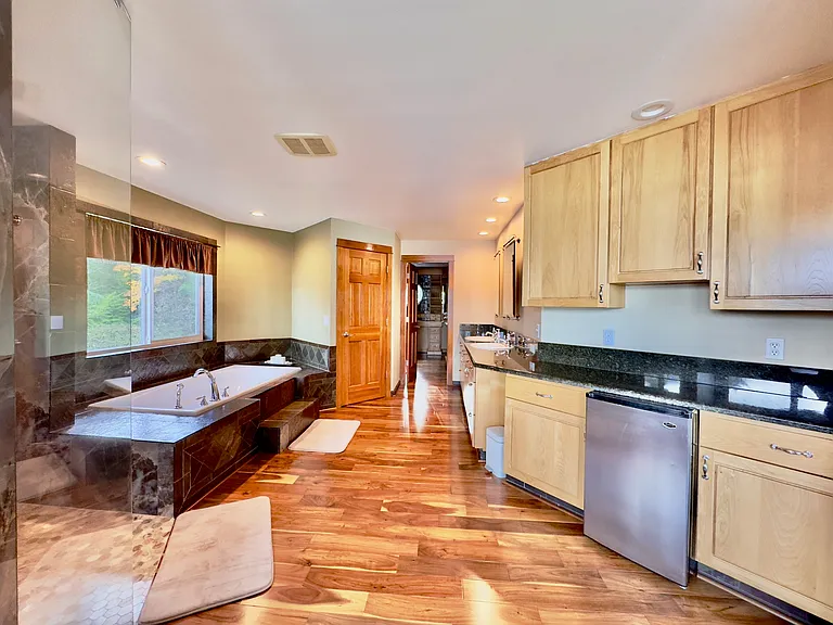 6183 Point Glover Ln E — Photo 41