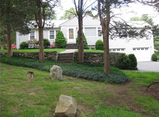 7 Bayberry Ct, Lincoln, RI 02865