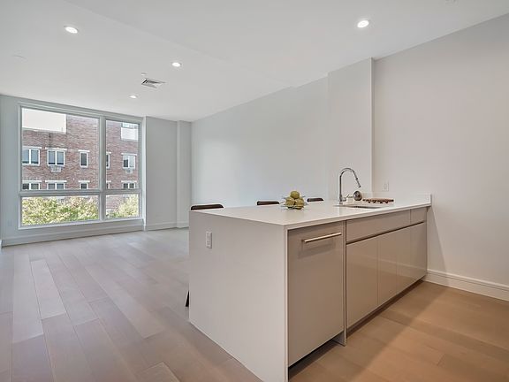 4th image of 695 6th Ave #3E