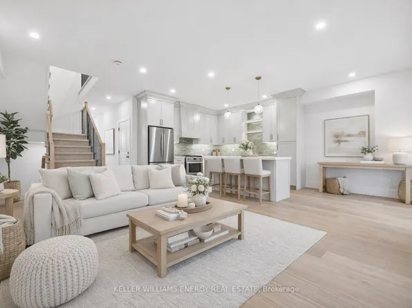 11 Union St, Cavan Monaghan, ON L0A 1G0