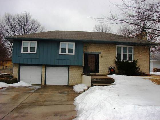 1st image of 2231 N 74th St