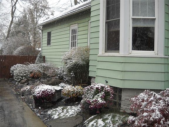 3rd image of 48 Christiana St