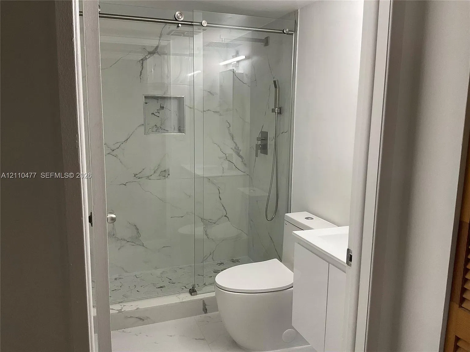 8860 SW 123rd Ct — Photo 2