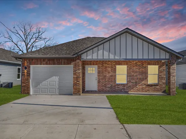 815 Sayle St, Greenville, TX 75401