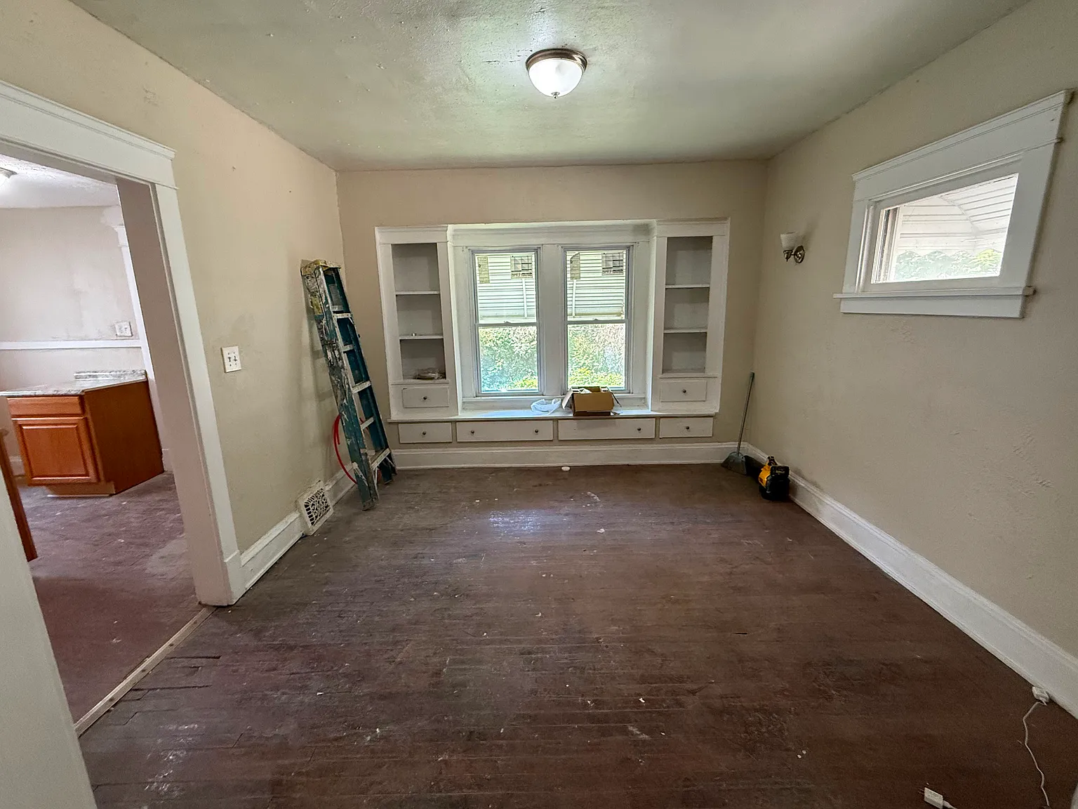 3 bed, 1185 sqft, $1,425 — Photo 3
