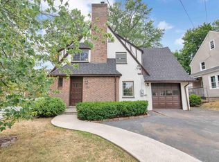 122 Wayne St, Springfield, MA 01118