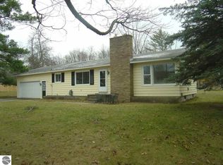 812 Millers Park, Elk Rapids, MI 49629