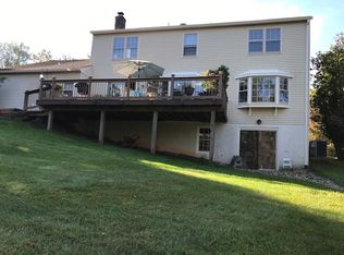 9916 Chase Hill Ct, Vienna, VA 22182
