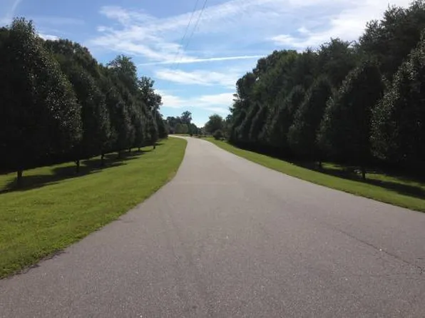 Donsdale Dr, Statesville, NC 28625