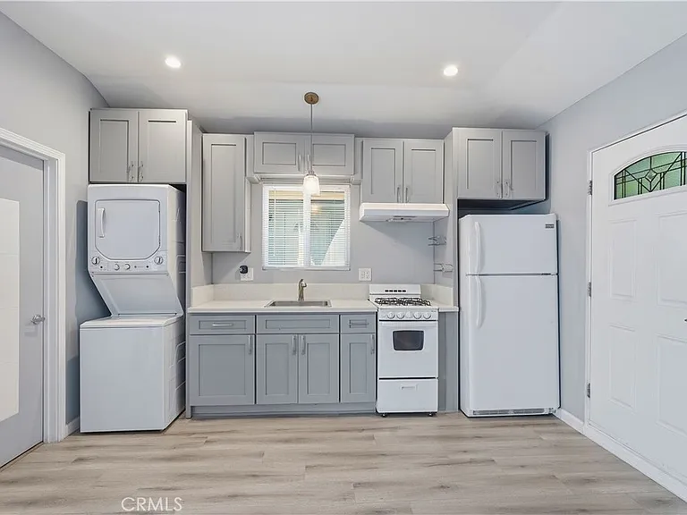 5862 Beck Ave #1/2 — Photo 16