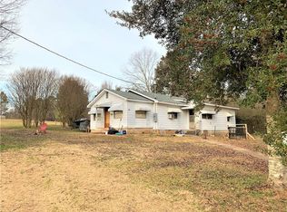 250 Holly Branch Rd, Westminster, SC 29693