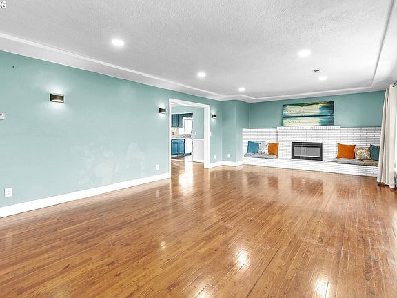 4th image of 243 N Shepherd Road