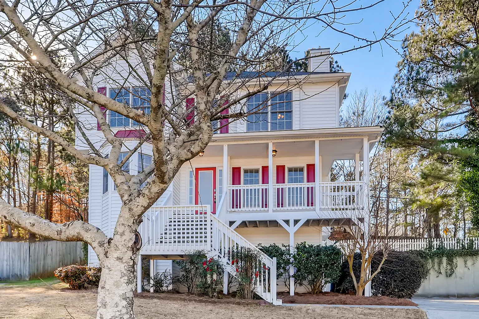 660 Georgian Hills Dr photo 1