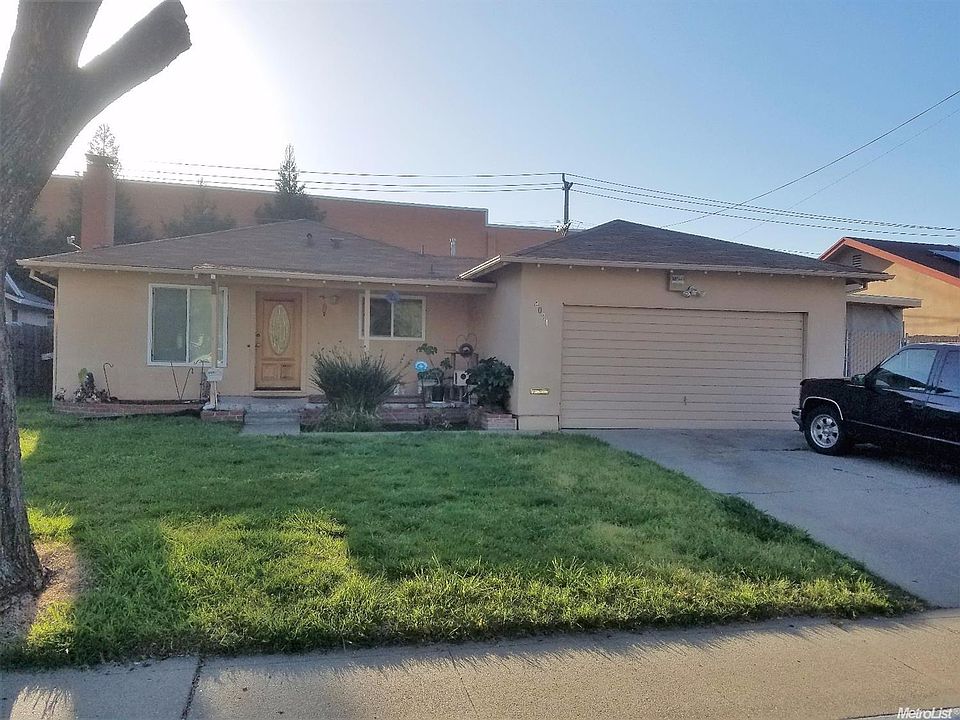 1st image of 8021 El Cajon St