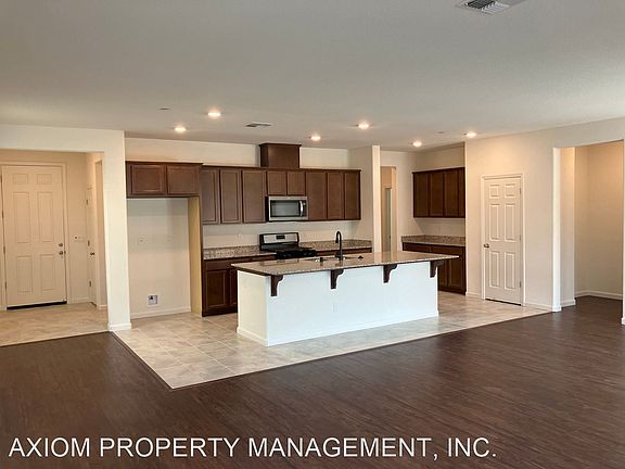4th image of 136 Hermosa Ct