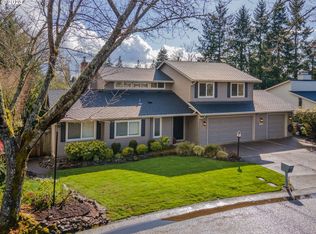 624 Livingood Ln, Lake Oswego, OR