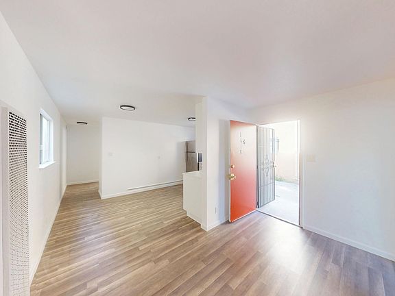 5th image of 1618 99th Ave Unit A