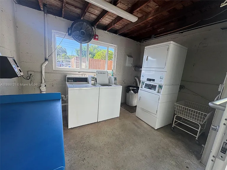 6805 SW 88th St #12 — Photo 18