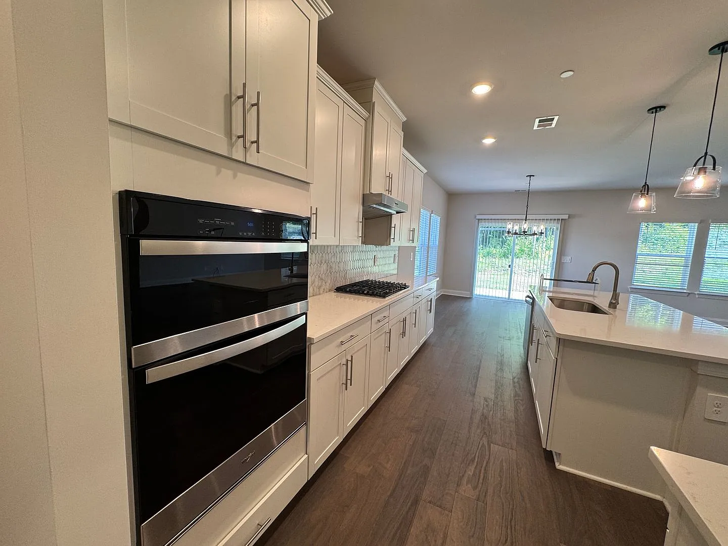 Like-New 5 Bedroom Home in the Heart of Smyrna! — Photo 2