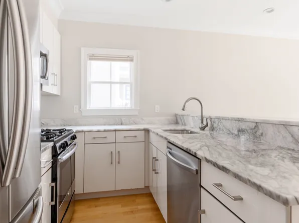 9 Sheridan St #1, Cambridge, MA 02140