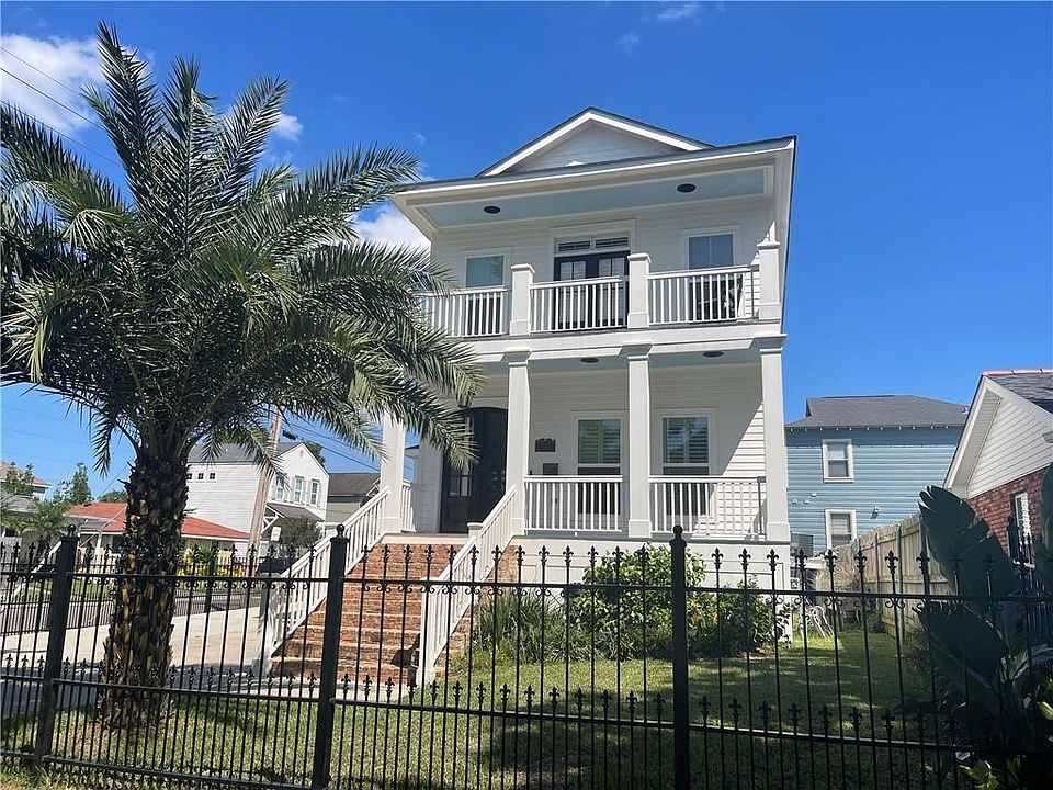 1st image of 6543 Bellaire Dr