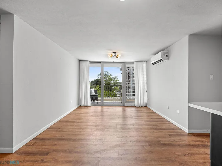 355 Calle Galileo #11L — Photo 6