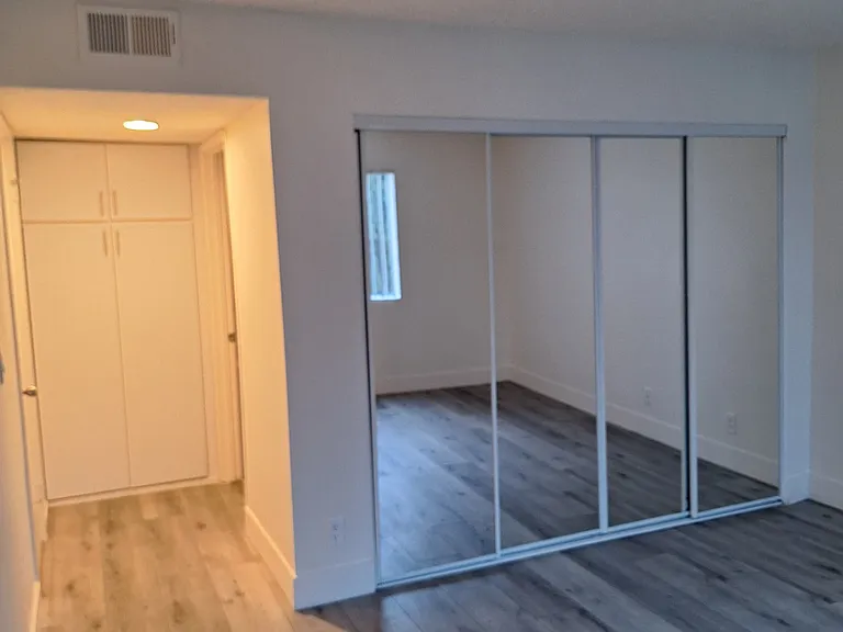 10210 Eton Ave #102 — Photo 11