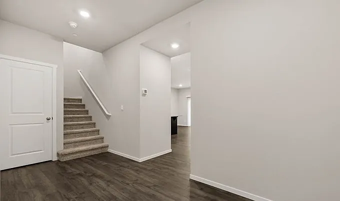 18725 Emmons Ct E — Photo 5
