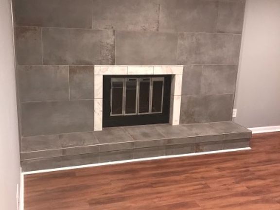 5th image of 9113 Parktop Ln APT A